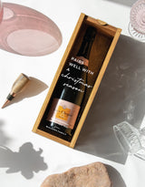 PAIRS WELL WITH CHRISTMAS (FR)