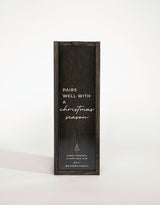 PAIRS WELL WITH CHRISTMAS (FR)