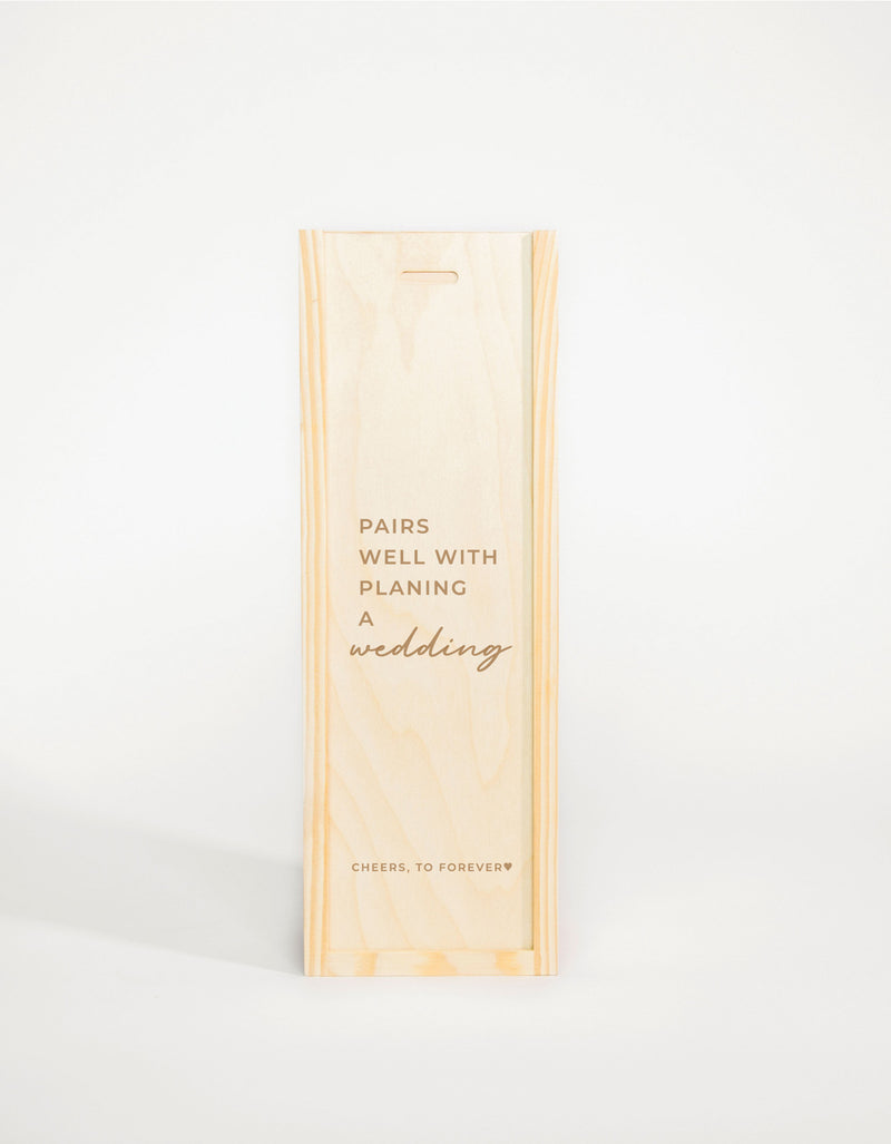 PAIRS WELL WITH PLANING A WEDDING (FR)